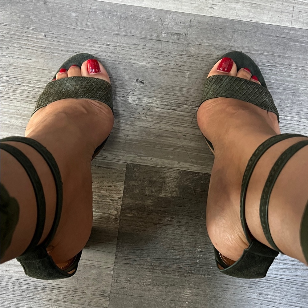 Elie Tahari Dark Green Strappy Heels